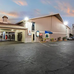 https://travel-inn-phoenix.hotelsofphoenix.com